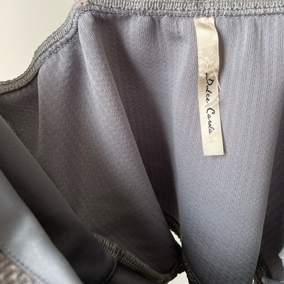 Dulce Carina Silver Ribbed Crossed Bralette: One Size - Picture 2 of 3